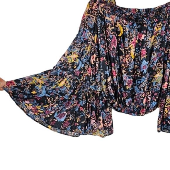 Free People Free Spirit Off the Shoulder Blouse XS Flare Sleeve Boho Festival - Picture 4 of 8